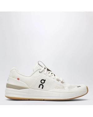 On Shoes The Roger Pro Tennis Shoes - White