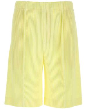 Homme Plissé Issey Miyake Monthly Colours August - Yellow