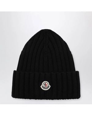 Moncler Cable-Knit Wool Beanie With Logo - Black