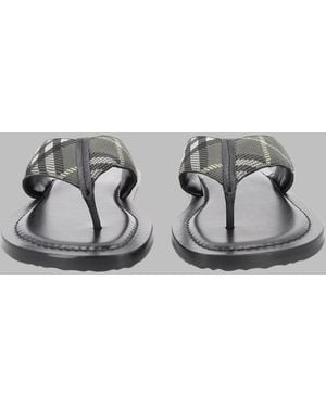 Burberry Sandals Check Pavillon Polyamide - Metallic