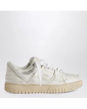 1989 STUDIO Vintage Dirty Sneakers - White