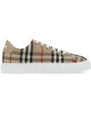 Burberry Sneakers - Multicolor