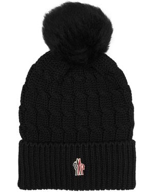 Moncler Wool Beanie With Logo - Black