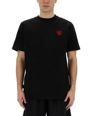 FAMILY FIRST T-Shirt With Heart Embroidery - Black