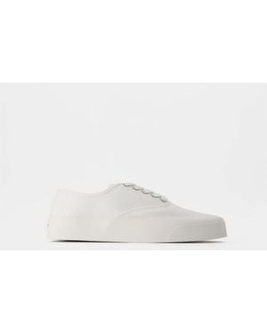 Maison Kitsuné Maison Kitsuné Lace Up Sneakers - White