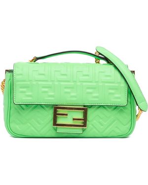 Fendi Hobo Bags - Grün