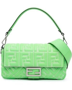 Fendi Hobo Bags - Grün
