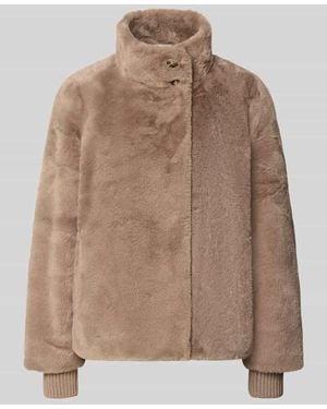 Comma, Jacke aus Kunstfell mit Eingrifftaschen - Braun