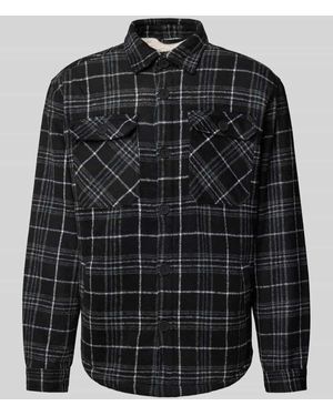 Redefined Rebel Regular Fit Hemdjacke mit aufgesetzten Brustpattentaschen - Schwarz