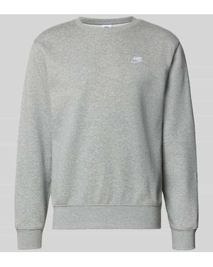 Nike Sweatshirt mit Label-Stitching und Rundhalsausschnitt - Grau