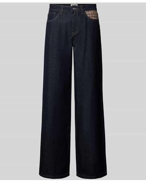 ONLY Wide Fit Jeans mit Karo-Detail - Blau