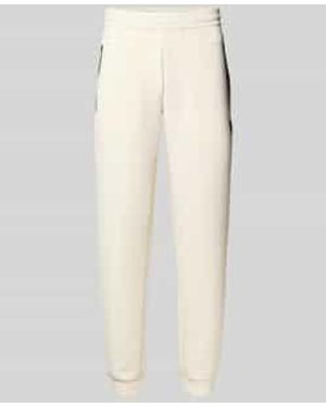 EA7 Relaxed Fit Sweatpants Met Logo-Applicatie, Model 'Train' - Wit