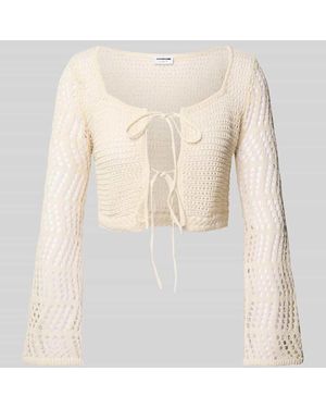 Noisy May Cropped Strickjacke mit Schnürverschluss Modell 'GIANNA' - Natur