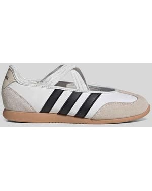adidas Sneaker aus echtem Leder mit elastischen Bändern Modell 'BARREDA MARY JANE' - Weiß