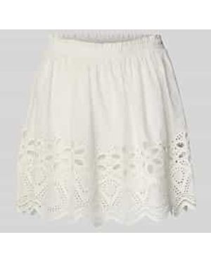 EDITED Minirok Met Broderie Anglaise, Model 'Quella' - Naturel