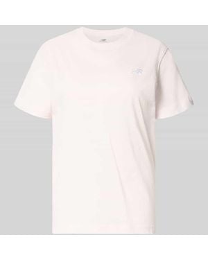 New Balance T-Shirt mit Label-Stitching und Rundhalsausschnitt - Mehrfarbig