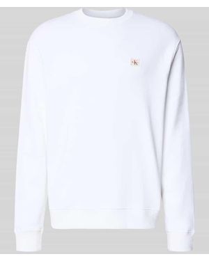 Calvin Klein Sweatshirt mit Label-Detail und Rundhalsausschnitt - Weiß