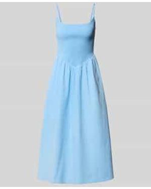 Forever New Avondjurk Met Ronde Hals - Blauw