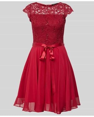 Swing Cocktailkleid Mit Spitzenbesatz Und Bindegürtel - Rot