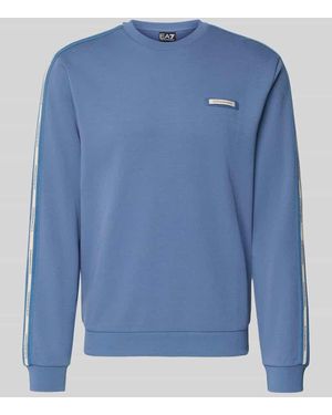 EA7 Sweatshirt mit Label-Patch und Rundhalsausschnitt - Blau