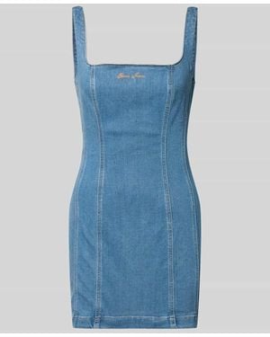 Guess Jeanskleid mit Logo-Stitching und Karree-Ausschnitt - Blau