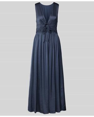 Mbym Maxikleid mit tiefem V-Ausschnitt Modell 'Marja' - Blau