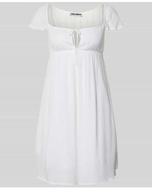 Review Babydoll Kleid aus Viskose mit Karree-Ausschnitt und Schleife - Weiß