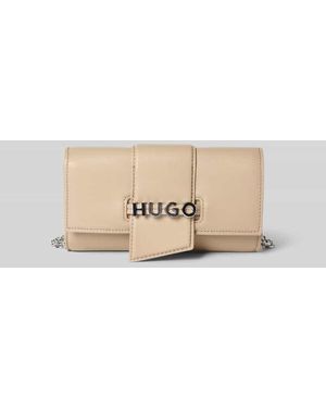 HUGO Clutch mit Label-Applikation aus Metall Modell 'MEL 2.0' - Natur