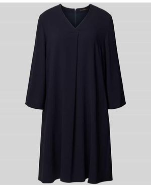 Windsor. Knielanges Kleid mit V-Ausschnitt - Blau