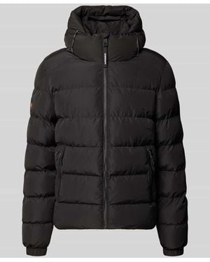 Superdry Steppjacke mit Label-Stitching und Kapuze - Schwarz