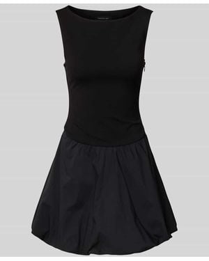 Forever New Cocktailkleid mit U-Boot-Ausschnitt - Schwarz