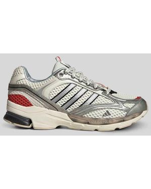 adidas Sneaker mit reflektierenden Details Modell 'SPIRITAIN 2000' - Weiß