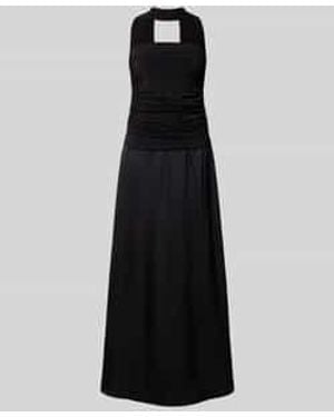 Neo Noir Avondjurk Met Plooien Model 'Hamina' - Zwart
