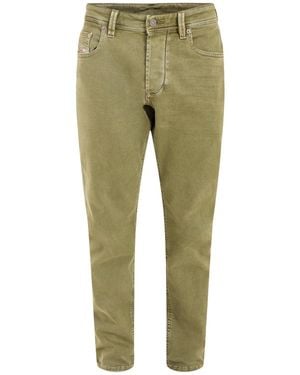 DIESEL 1986 Larkee-Beex Tapered Fit Jeans - Green
