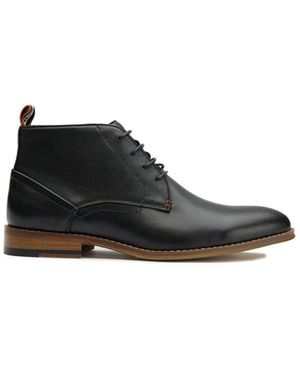 Simon Carter Byrd 2 Chukka Boots - White