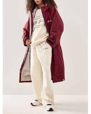 Dryrobe Advance Long Sleeve Changing Robe Burgundy - Pink