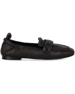 MISS OLIVIA Nora Loafer - Black