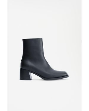 Filippa K Classic Leather Boots - Blue