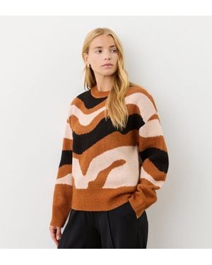 Finery London Minnie Abstract Print Knitted Jumper - Brown