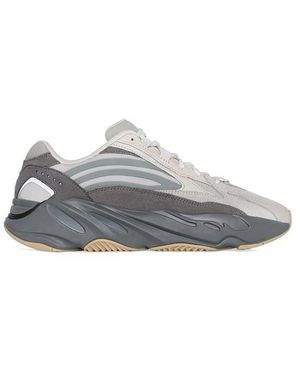 Yeezy Boost 700 V2 Trainers - Grey