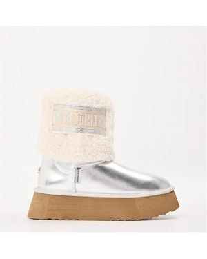 Steve Madden St. Moritz Snug Boots - White