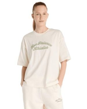 New Balance Linear Heritage Oversized T-Shirt Magliette - Neutro