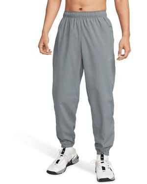 Nike Form Dri-Fit Tapered Versatile Trousers Uomo - Grigio