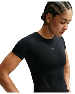 Nike Universa Mesh Short-Sleeve Top Damen T-Shirts - Schwarz