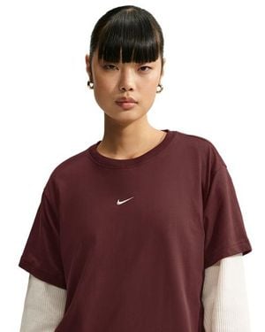 Nike Sportswear Damen T-Shirts - Lila