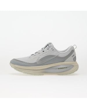 Nike Sneakers Vomero 18 Gore-Tex Pure Platinum/ Metallic Eur - Grau
