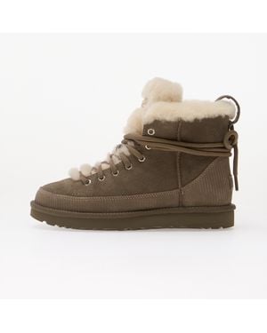 UGG W Classic Heritage Lace-Up - Brown