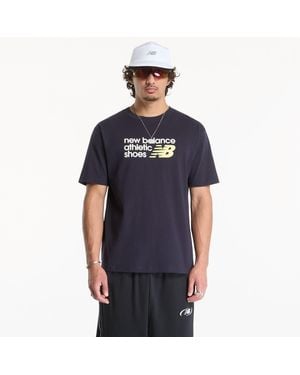 New Balance T-Shirt Athletics Premium Relaxed Chest Logo T-Shirt - Blauw