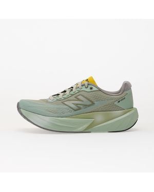 New Balance Sneakers Fuelcell Rebel V5 Td5 Garter Snake/ Mosaic/ Ginger Lemon Eur - Grün