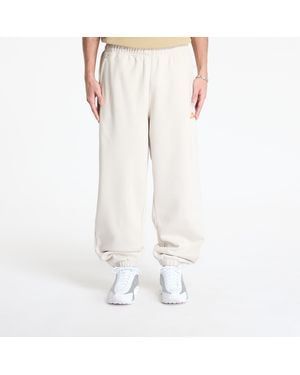 Nike Pantaloni Acg Therma-Fit Repel Tuff Fleece Lungs Pants Lt Orewood Brn/ Hyper Crimson - Bianco